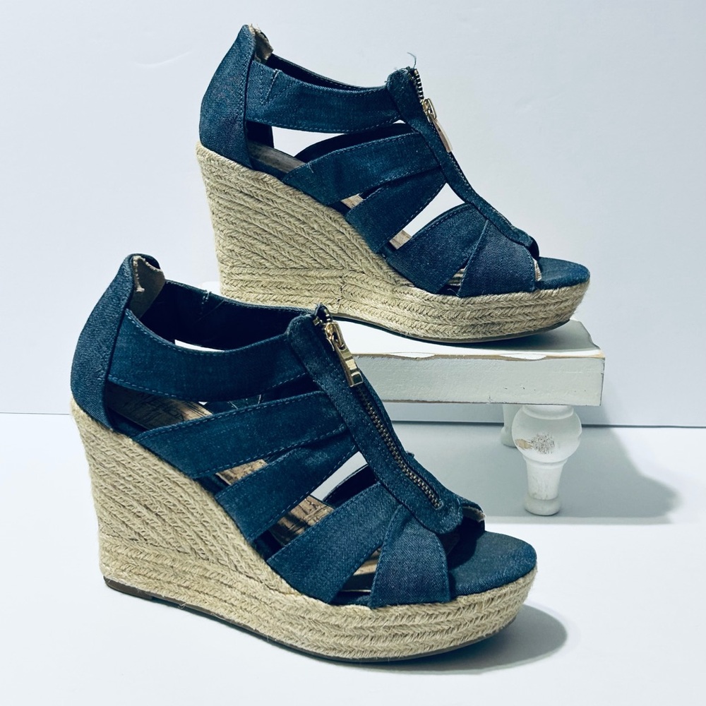 Merona Blue Denim  Wedge Gold Zipper Shoe Size 8
